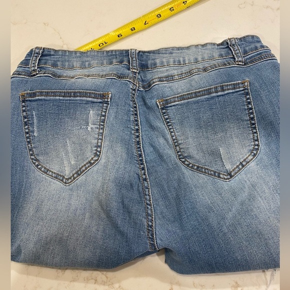 Encore Jeans - Picture 2 of 5